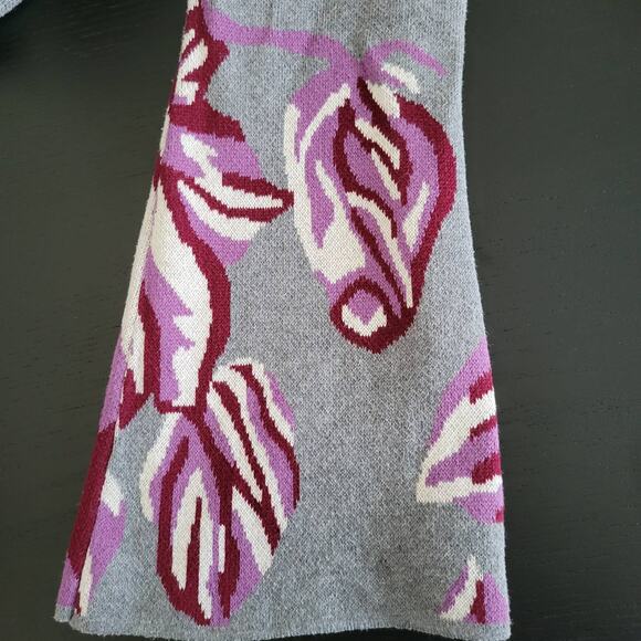 CAbi Eden Pullover Sweater Turtleneck Gray Bell Sleeves Gray Floral Women Medium - Picture 10 of 13